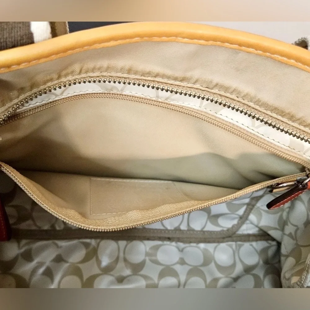 Coach Vintage Hampton Tote Handbag | Y2K Nylon & Leather | Authentic - Picture 7 of 11